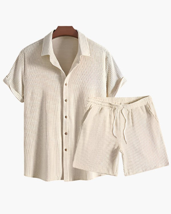 Completo Estivo Uomo: Camicia e Pantaloncini Beige
