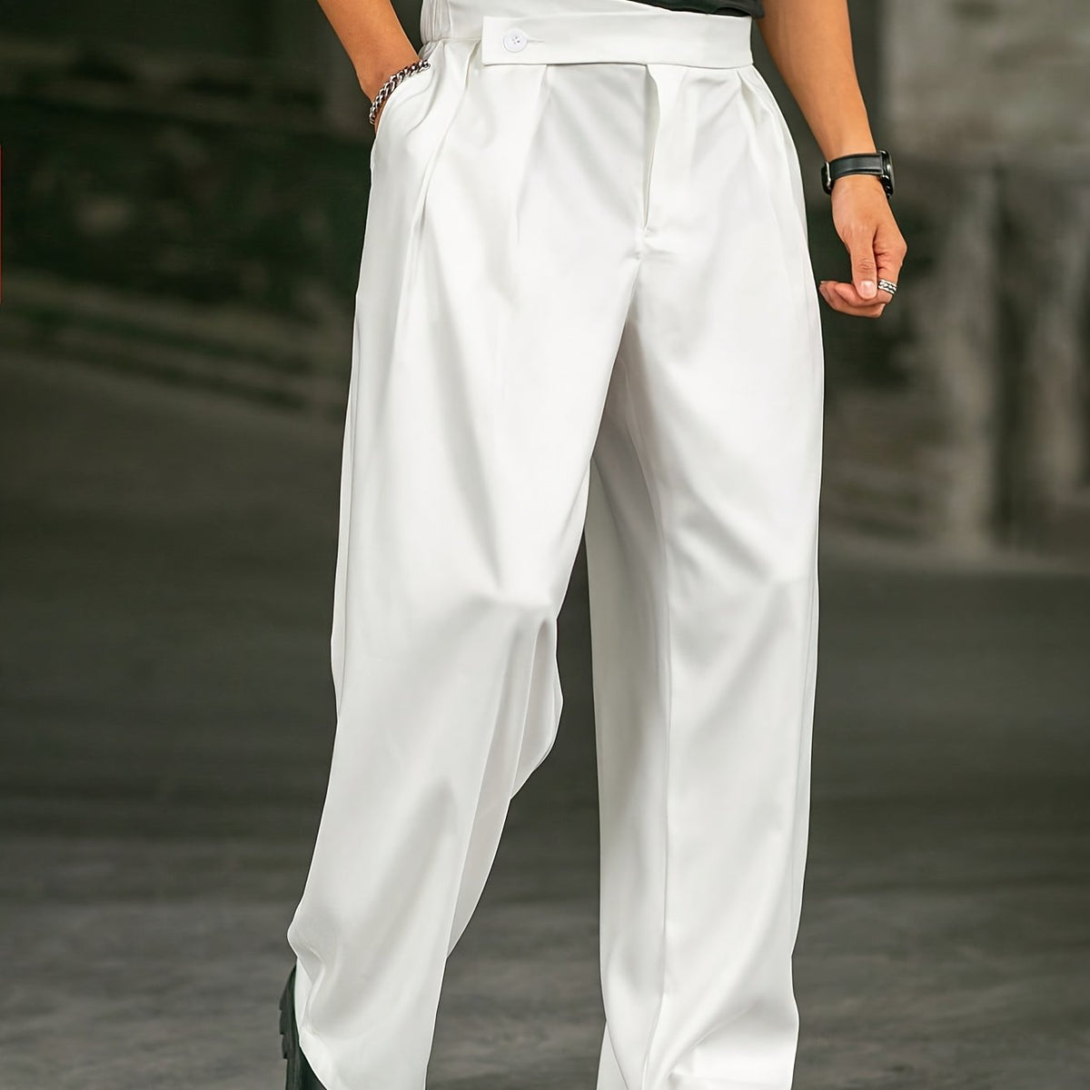 Pantaloni Uomo Larghi con Pinces e Cintura